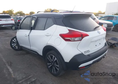 2018 Nissan Kicks Sr from USA, damaged, VIN 3N1CP5CU1JL529551